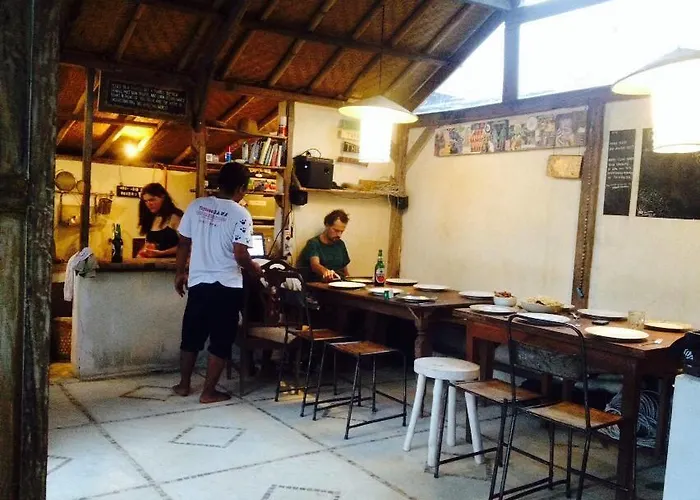 Farmer's Yard Hostal *